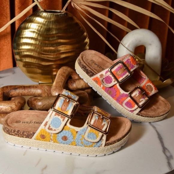 Boho Floral Crochet Buckle Slip on Flat Sandals - Picture 5 of 5